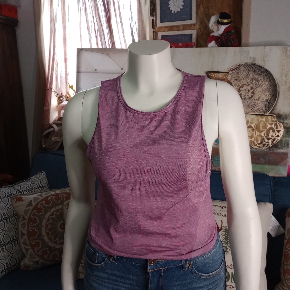 Under armur shirt for women size, small